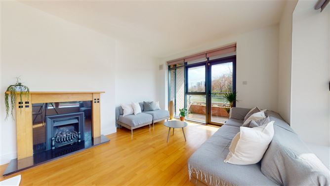 2 The Oval, Tullyvale, Cabinteely, Dublin 18