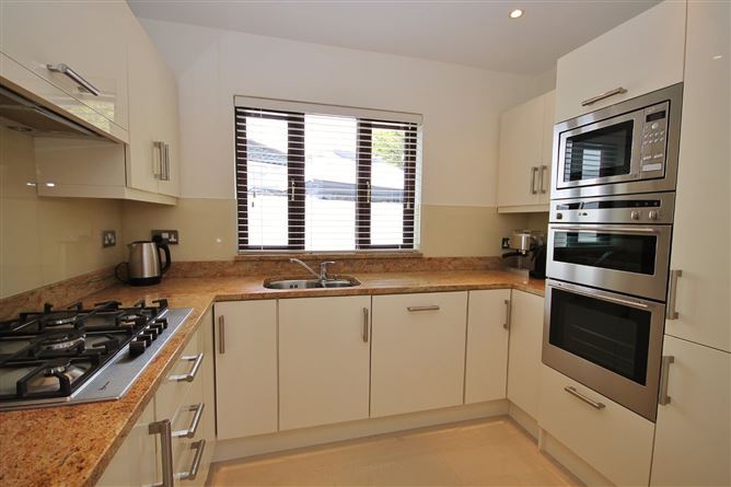 8 Ballyowen Grove, Lucan, Co. Dublin