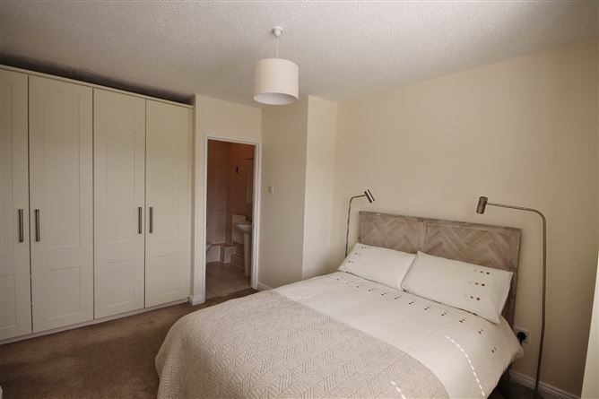 8 Ballyowen Grove, Lucan, Co. Dublin