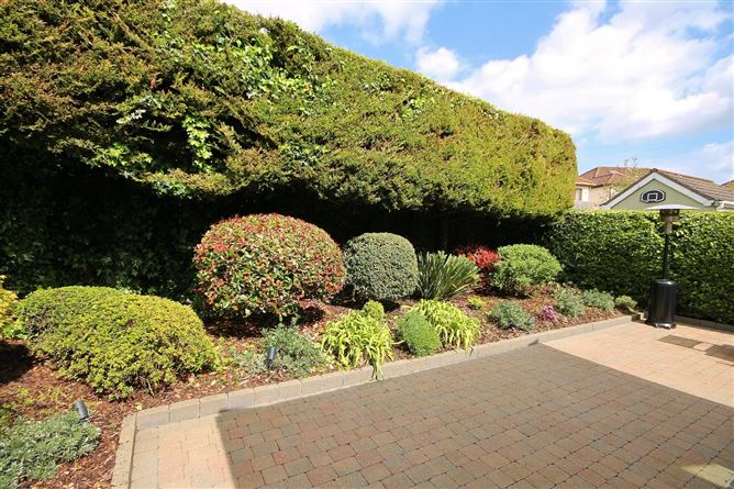 8 Ballyowen Grove, Lucan, Co. Dublin