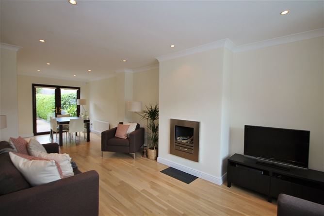 8 Ballyowen Grove, Lucan, Co. Dublin