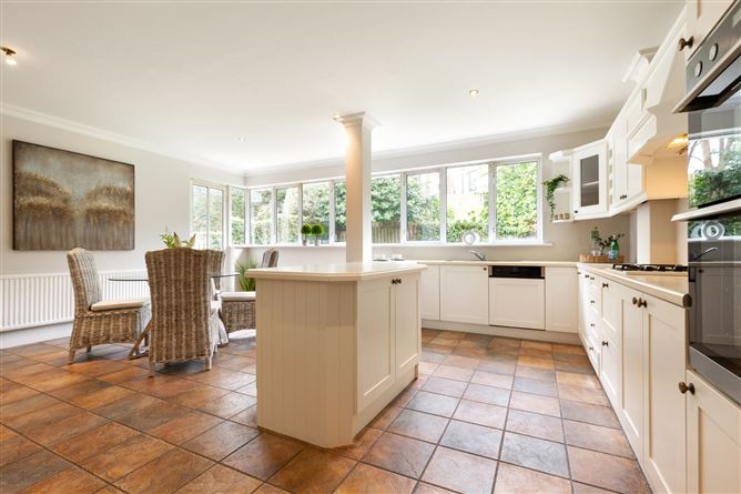 40 Holmwood, Cabinteely, Dublin 18