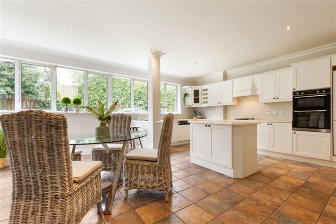 40 Holmwood, Cabinteely, Dublin 18