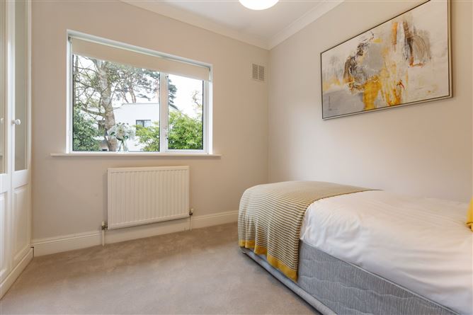 40 Holmwood, Cabinteely, Dublin 18