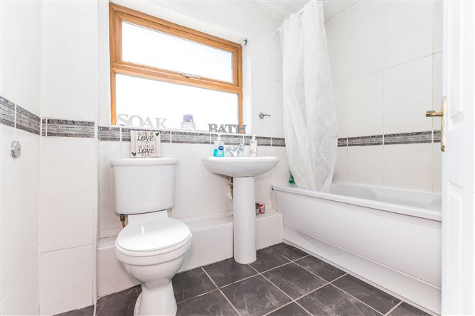 142 GLENCAR COURT, Ballybrack, County Dublin