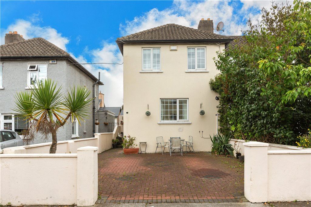 16 St. Patrick's Crescent, Monkstown, Co. Dublin