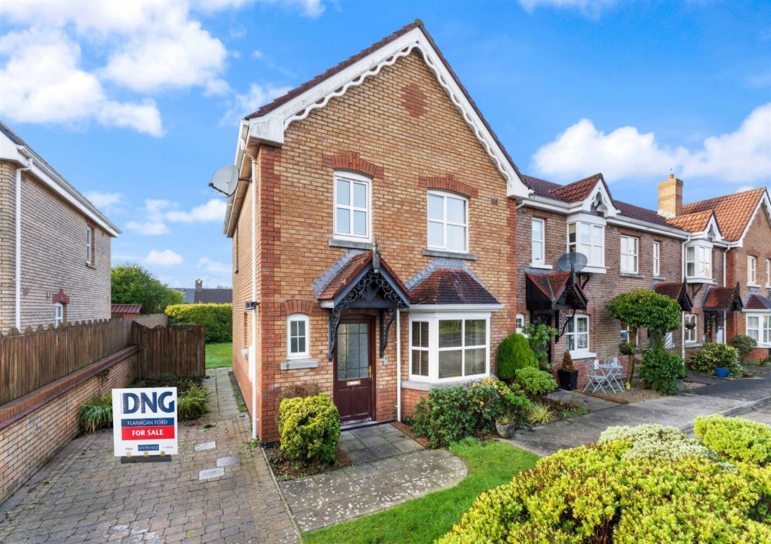 38 Whitestrand, Aylesbury Park, Sligo, Sligo