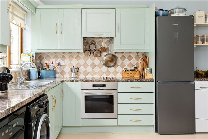 18 Liffey Mill Avenue, Athgarvan, Kildare