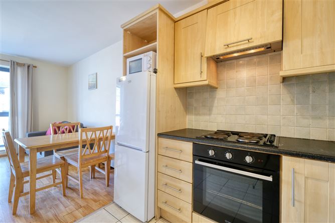 27 Sandy Lane, Richmond Street, Longford