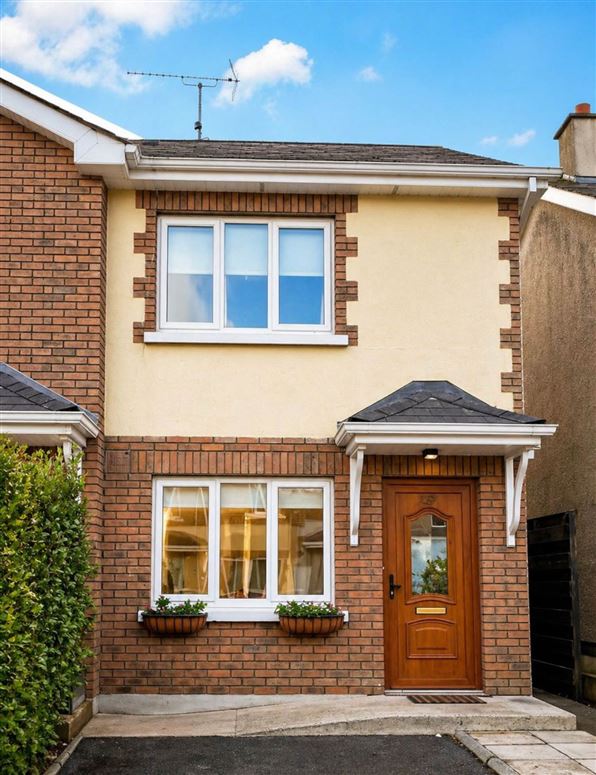 29 Oakwood, Gorey, County Wexford