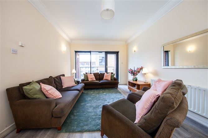 https://photos-a.propertyimages.ie/media/5/0/7/5006705/38f88cbd-e284-48fb-8013-68f6790c1d5f_l.jpg