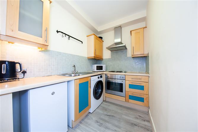 https://photos-a.propertyimages.ie/media/5/0/7/5006705/38f88cbd-e284-48fb-8013-68f6790c1d5f_l.jpg