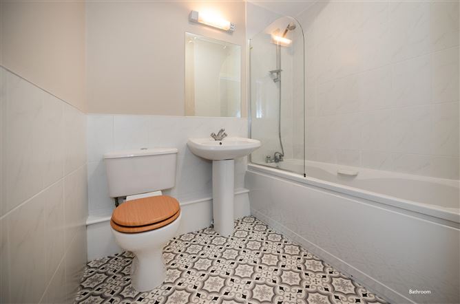 Photo 13 of 20 — Apartment 252 Fairbairn House, Islandbridge, Dublin