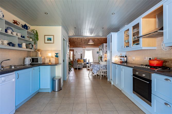 Photo 21 of 31 — Sean Nós, 2 Old Seaview Cottages, Sneem, Co. Kerry