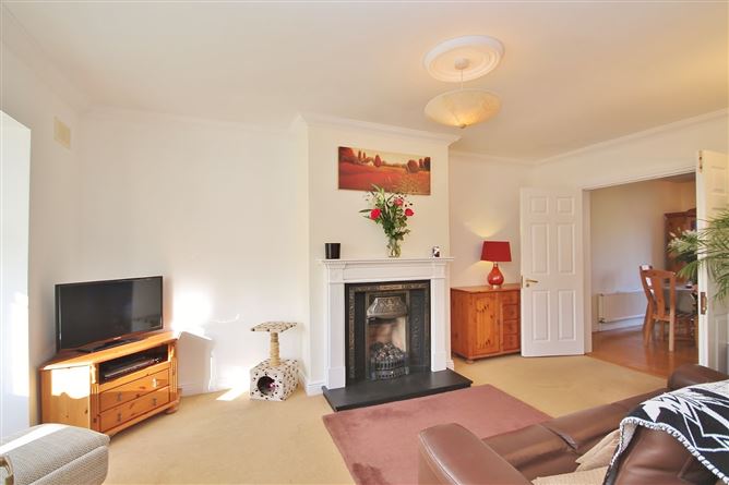 30 Woodstown Heath, Knocklyon, Dublin 16