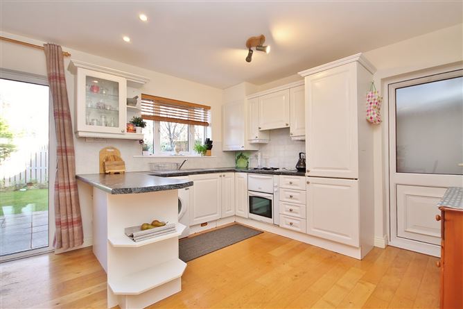 30 Woodstown Heath, Knocklyon, Dublin 16