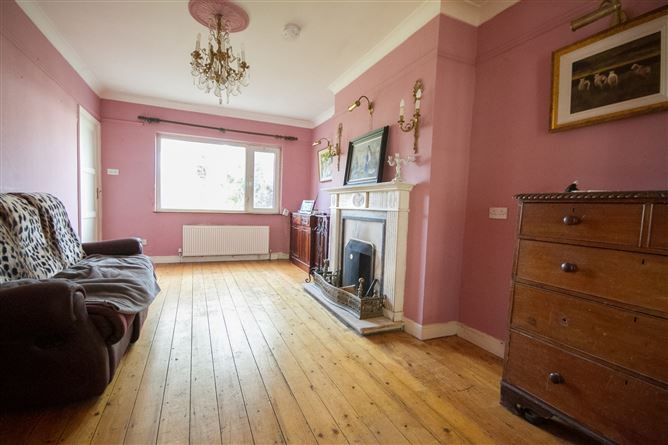 29 Dundela Park, Sandycove, County Dublin