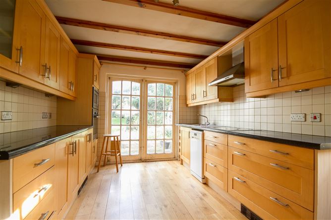 29 Dundela Park, Sandycove, County Dublin