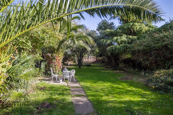 29 Dundela Park, Sandycove, County Dublin
