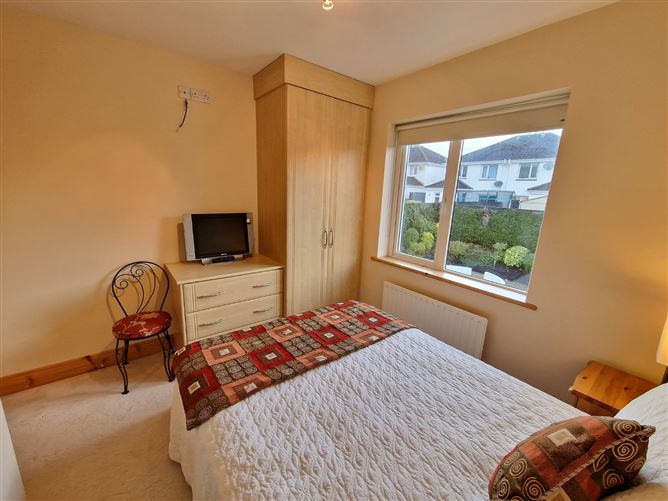 34 The Hawthorns, Limerick Road, Ennis, Co. Clare