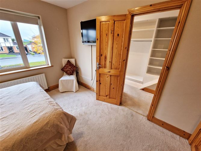 34 The Hawthorns, Limerick Road, Ennis, Co. Clare