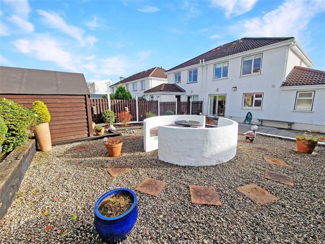 34 The Hawthorns, Limerick Road, Ennis, Co. Clare