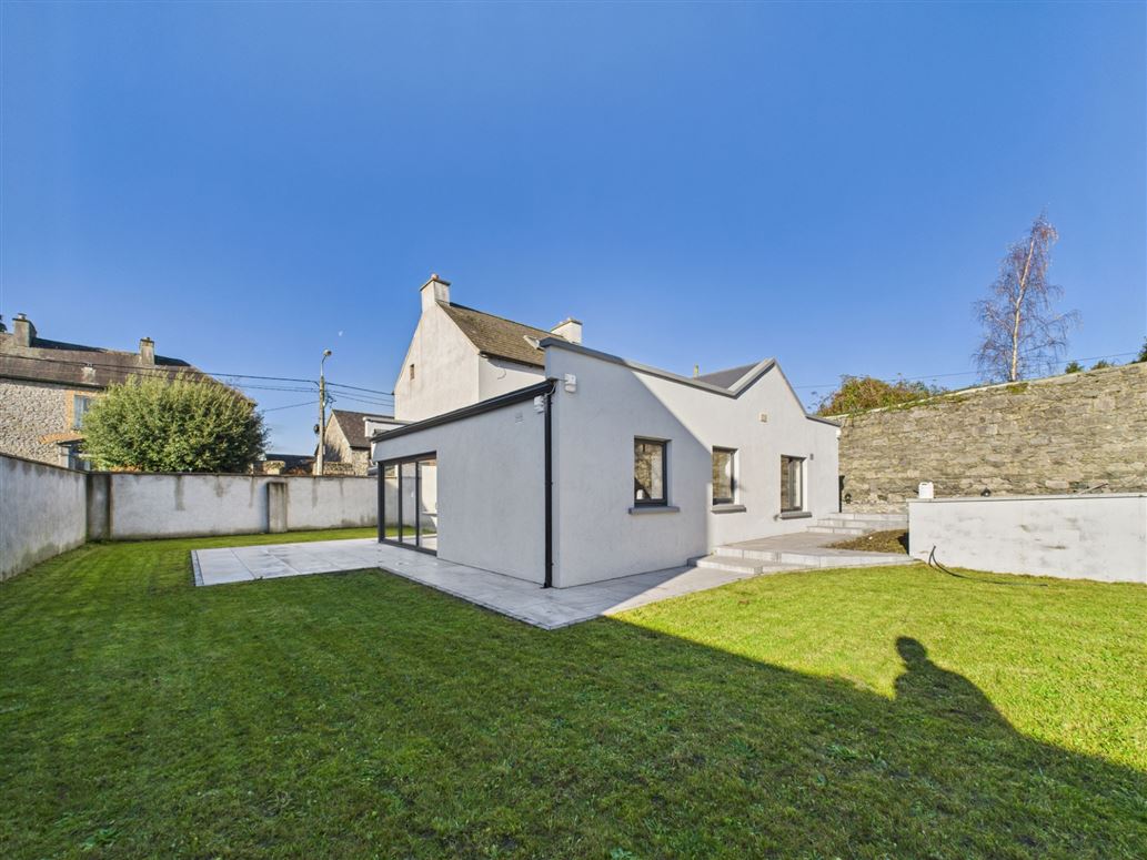 30 Summerhill, Nenagh, Co. Tipperary