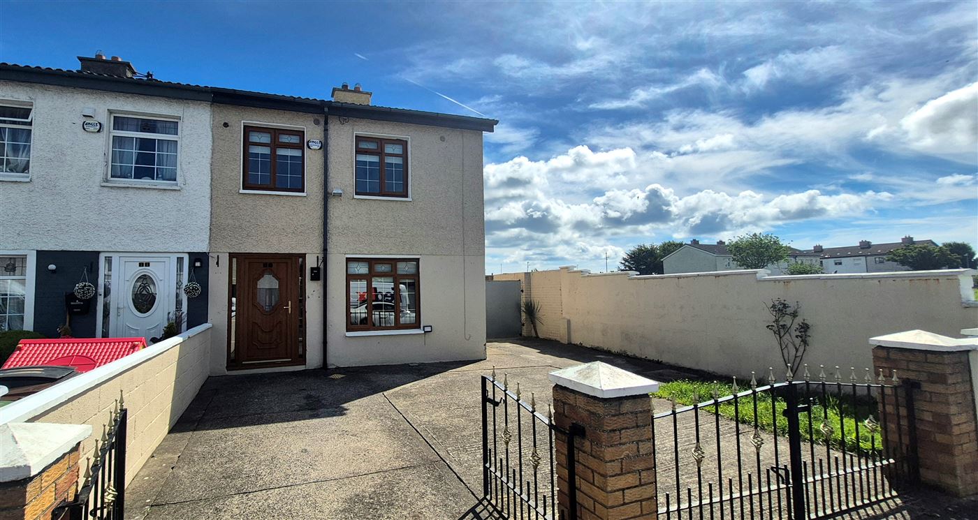 13 Belcamp Grove , Coolock, Dublin 17