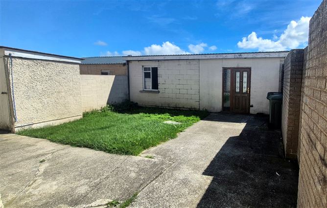 Photo 12 of 16 — 13 Belcamp Grove , Coolock, Dublin 17