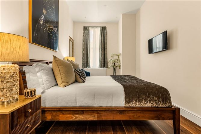 Green Velvet & Ceylon,London,Greater London,United Kingdom