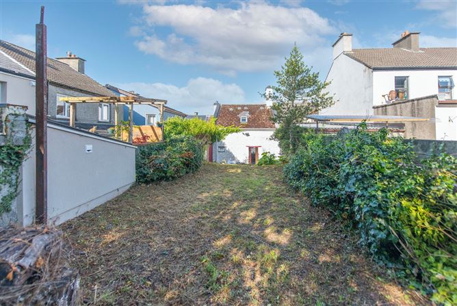 27 Waterlane, Bohermore, Galway City