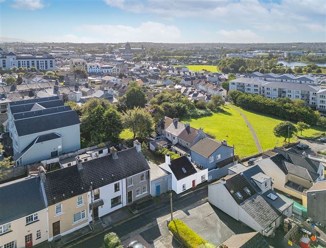 27 Waterlane, Bohermore, Galway City