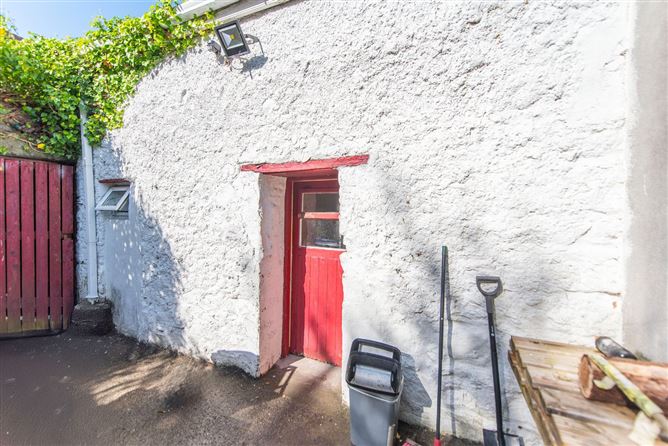 27 Waterlane, Bohermore, Galway City