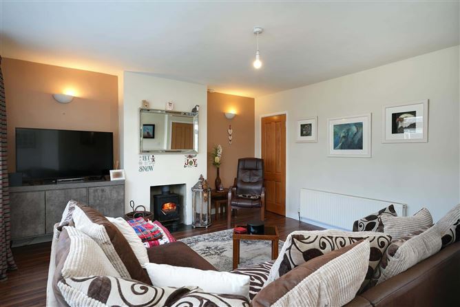 2 Raheen Drive, Tallaght, Dublin 24