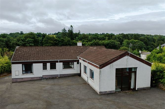 Photo 14 of 15 — 'Riverview House', Glenfin Road, Ballybofey, Co. Donegal
