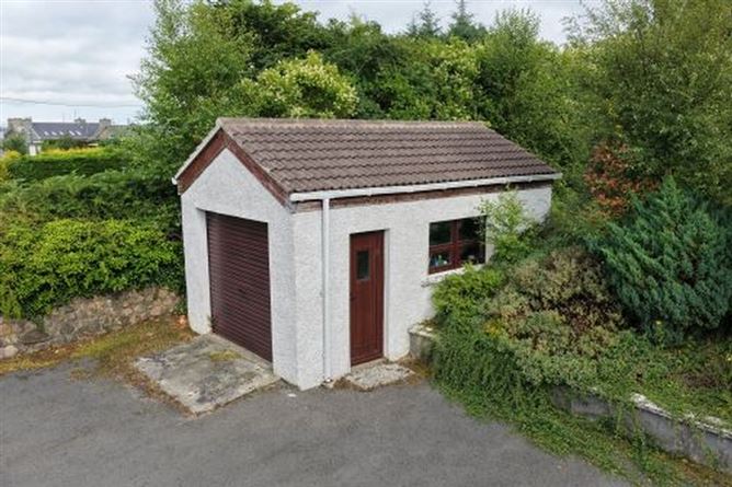 Photo 13 of 15 — 'Riverview House', Glenfin Road, Ballybofey, Co. Donegal