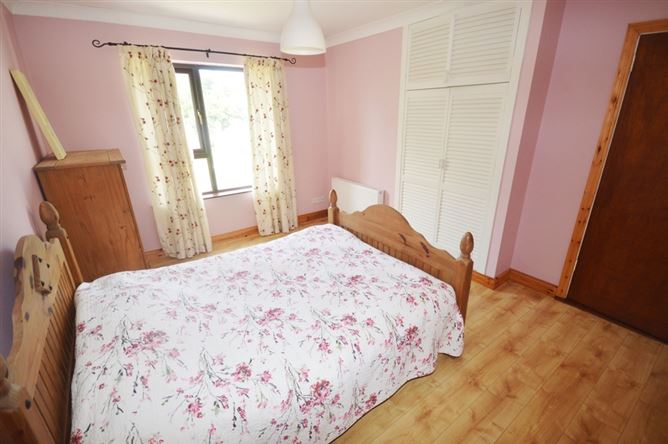 Photo 8 of 15 — 'Riverview House', Glenfin Road, Ballybofey, Co. Donegal
