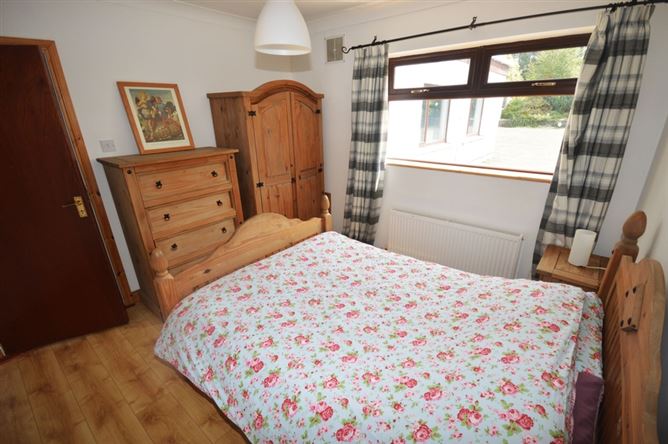 Photo 11 of 15 — 'Riverview House', Glenfin Road, Ballybofey, Co. Donegal