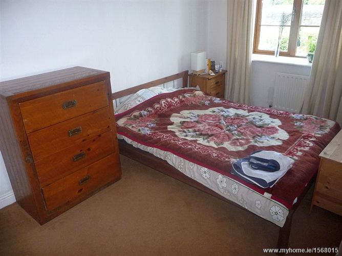 1 Woods End, Old River Road, Castleknock, Dublin 15