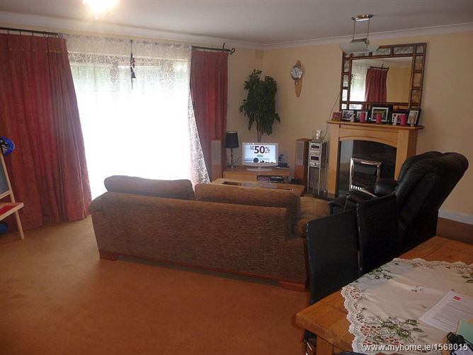 1 Woods End, Old River Road, Castleknock, Dublin 15