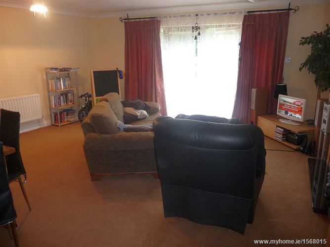 1 Woods End, Old River Road, Castleknock, Dublin 15