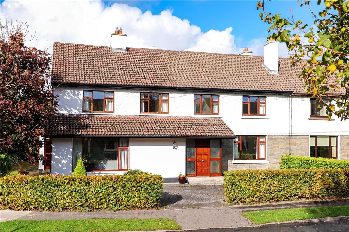 19 Doctor Mannix Road, Salthill, Galway