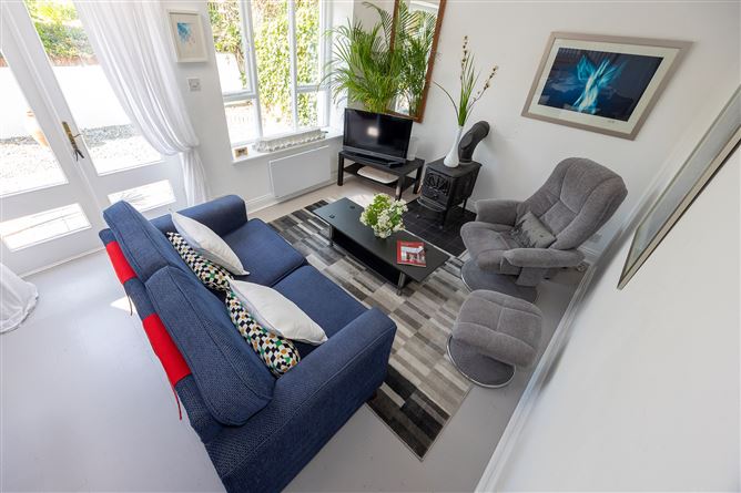 1 Talbot Place , Tramore, Waterford