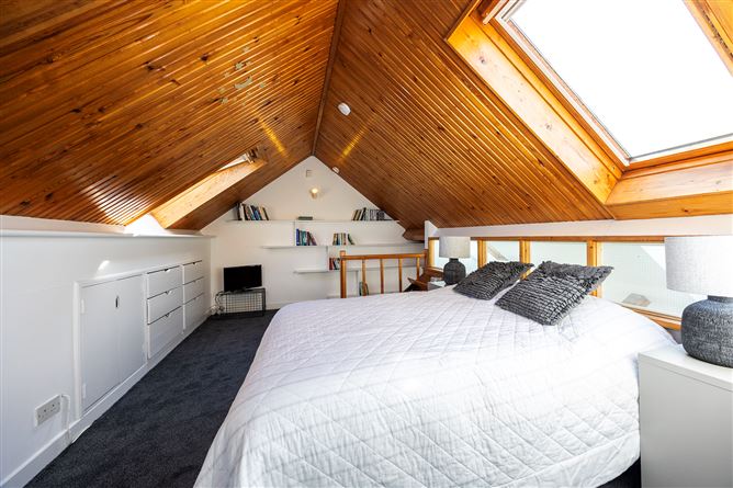 1 Talbot Place , Tramore, Waterford