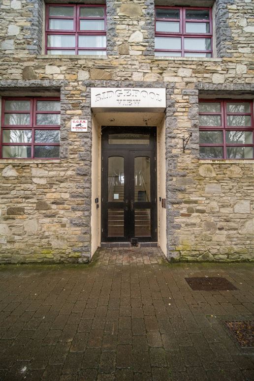 411 Ridgepool, Barrett St, Ballina, Co. Mayo.
