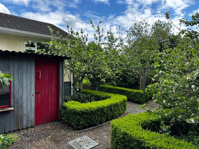 Photo 24 of 29 — Ard Éireann, The Crescent, Shellumsrath, Kilkenny