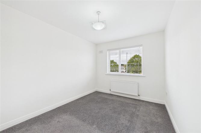 Photo 16 of 27 — 11 Lintown Grove, Johnswell Road, Kilkenny
