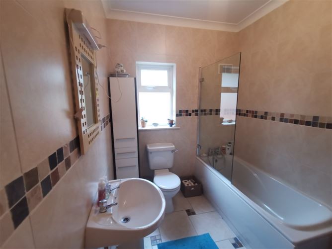 5 Glenview, Carnew, Co. Wicklow