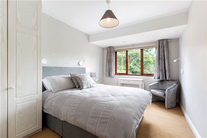 5 Annsbrook, Clonskeagh, Clonskeagh Road, Dublin 14