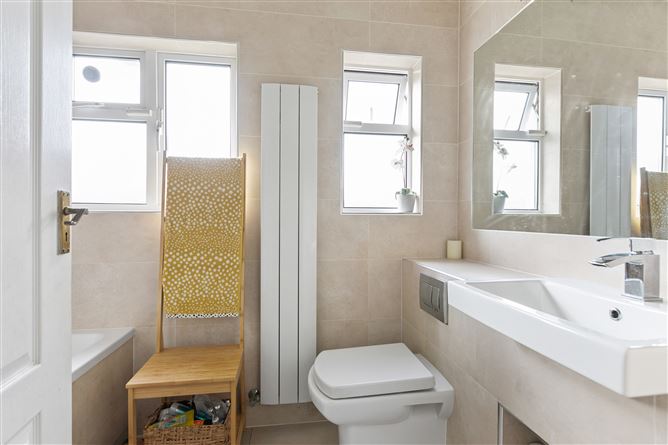 6 Springfield Drive, Templeogue, Dublin 6W